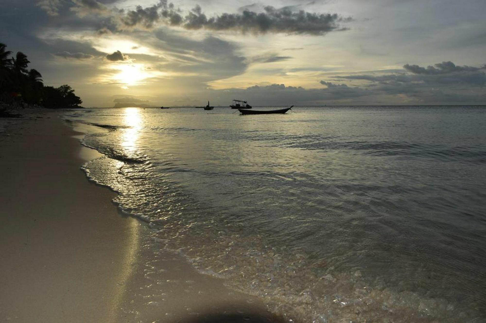 Bangpo Resort Ban Bang Po Luaran gambar